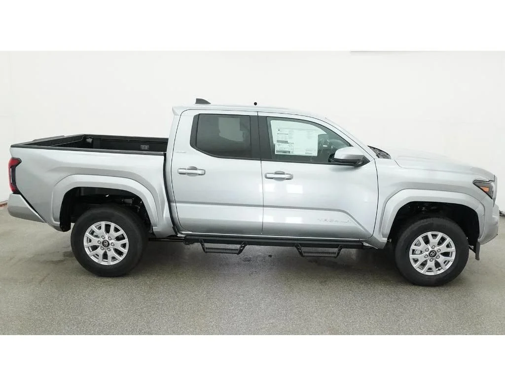 New 2026 Celestial Silver Metallic Toyota SR5 image 33