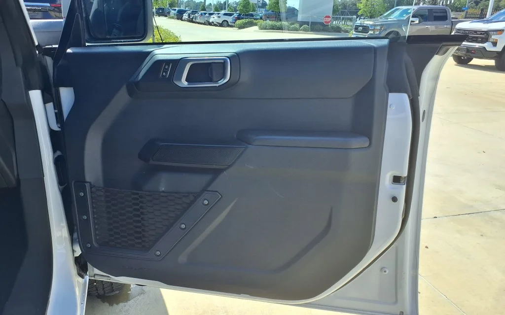 Used 2025 White Ford Big Bend image 16