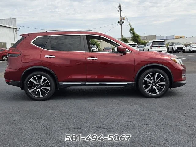 Used 2020 Red Nissan SL image 6