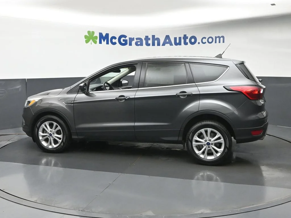 Used 2019 Gray Ford SE image 23