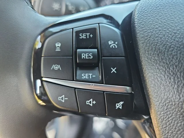Used 2022 Blue Ford SEL image 17
