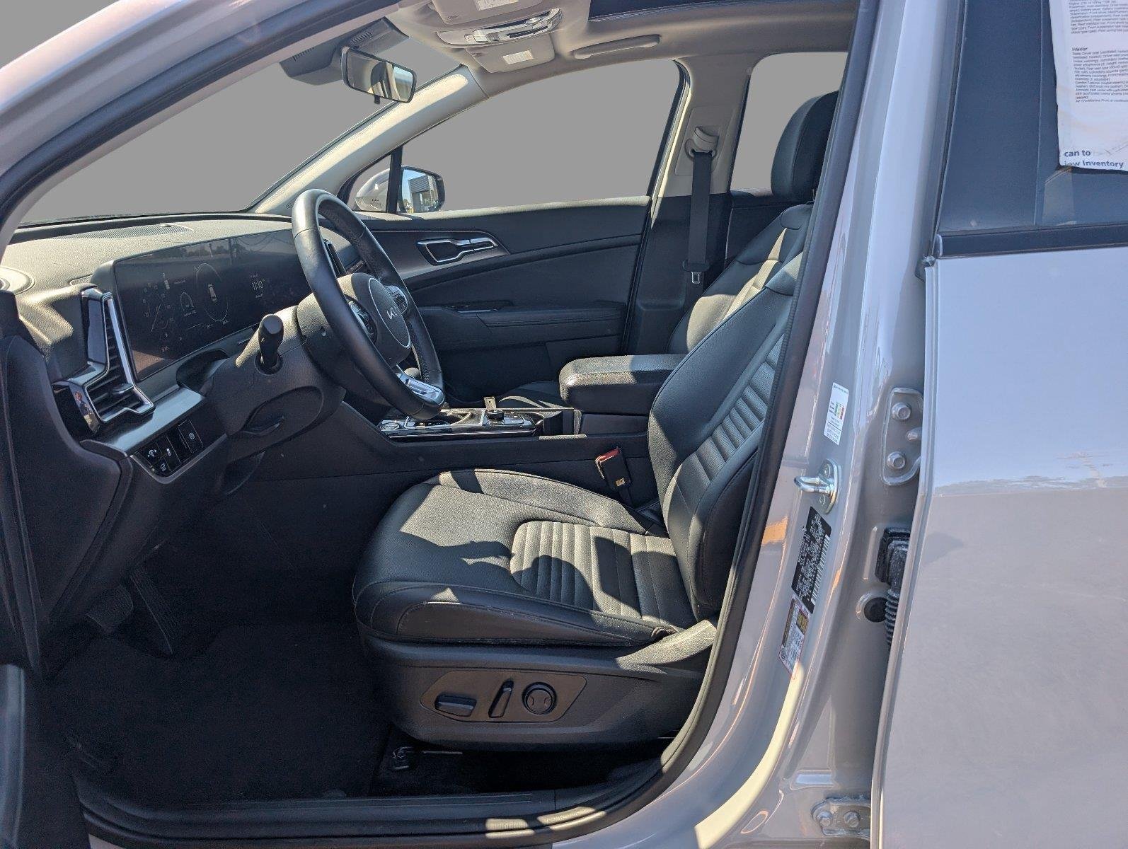 Used 2025 Wolf Gray Kia SX-Prestige image 14