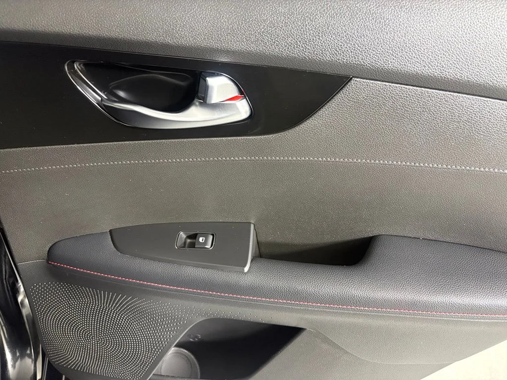 Used 2023 Black Kia GT image 15