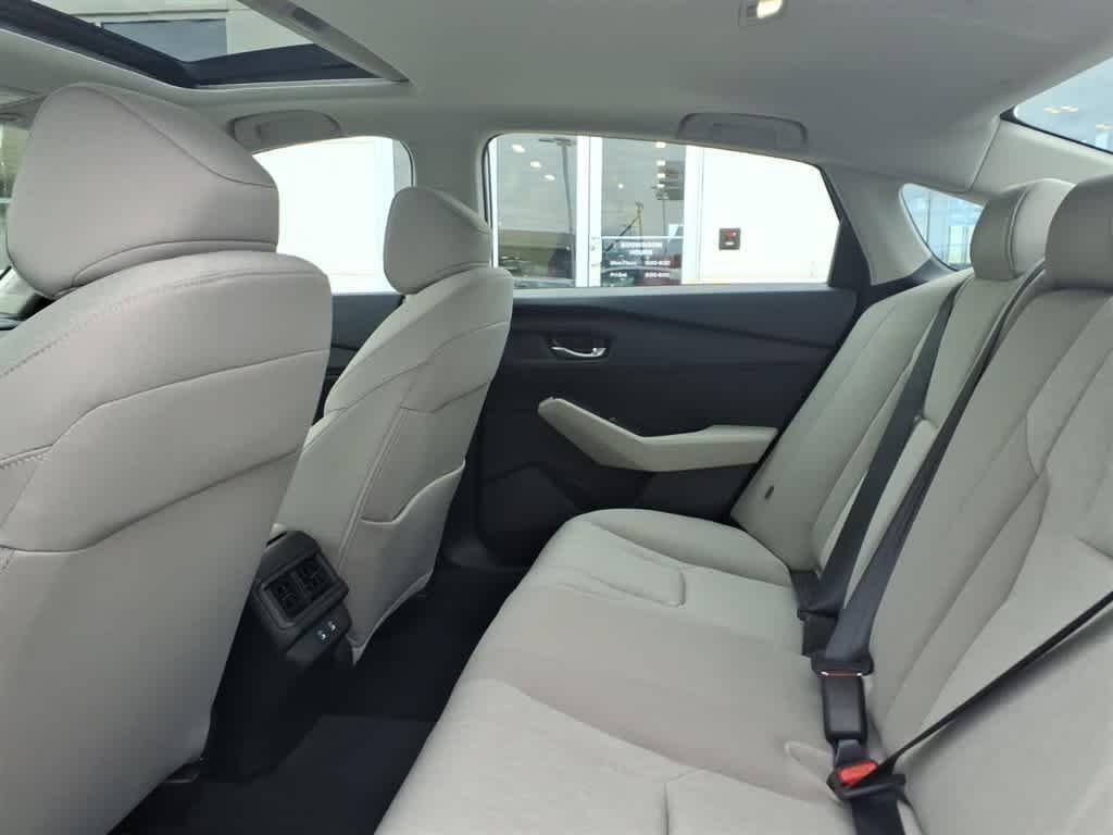 New 2026 Platinum White Pearl Honda SE image 11