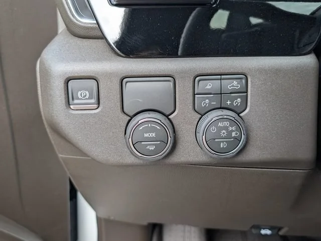 2026 Chevrolet Silverado 1500 LTZ - Photo 16