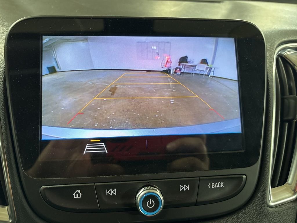 Used 2019 Silver Chevrolet LT image 16