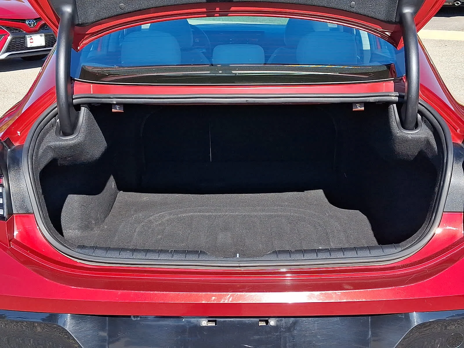 Used 2024 Ultimate red Hyundai SEL image 30