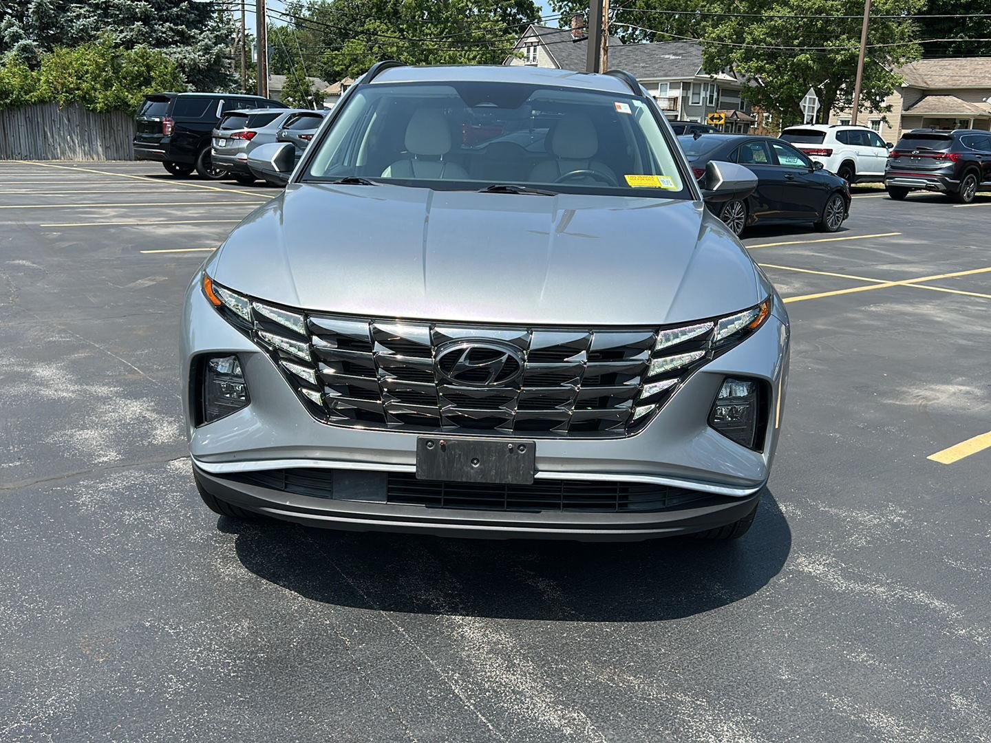 Used 2022 Shimmering Silver Hyundai SEL image 2