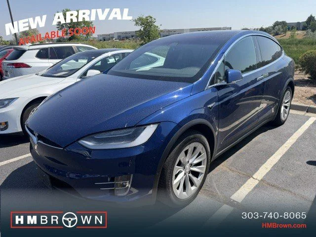 Used 2019  Tesla P100D image 2