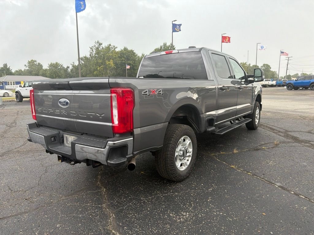 Used 2025 Gray Ford XLT image 6