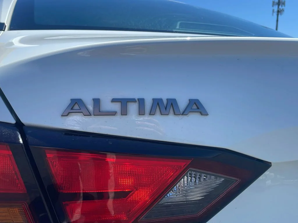 2025 Nissan Altima SV - Photo 28