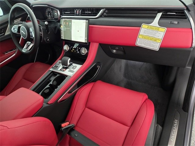 New 2026 Eiger Grey JAGUAR P400 R-DYNAMIC S image 18
