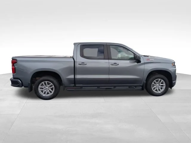 Used 2021 SATIN STEEL METALLIC Chevrolet RST image 7