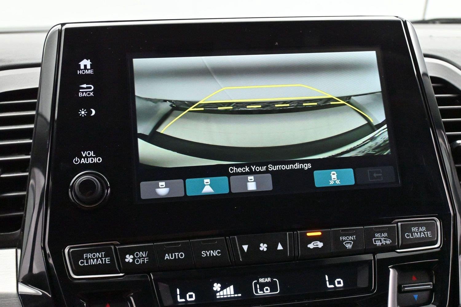 Used 2019 White Diamond Pearl Honda Touring image 24