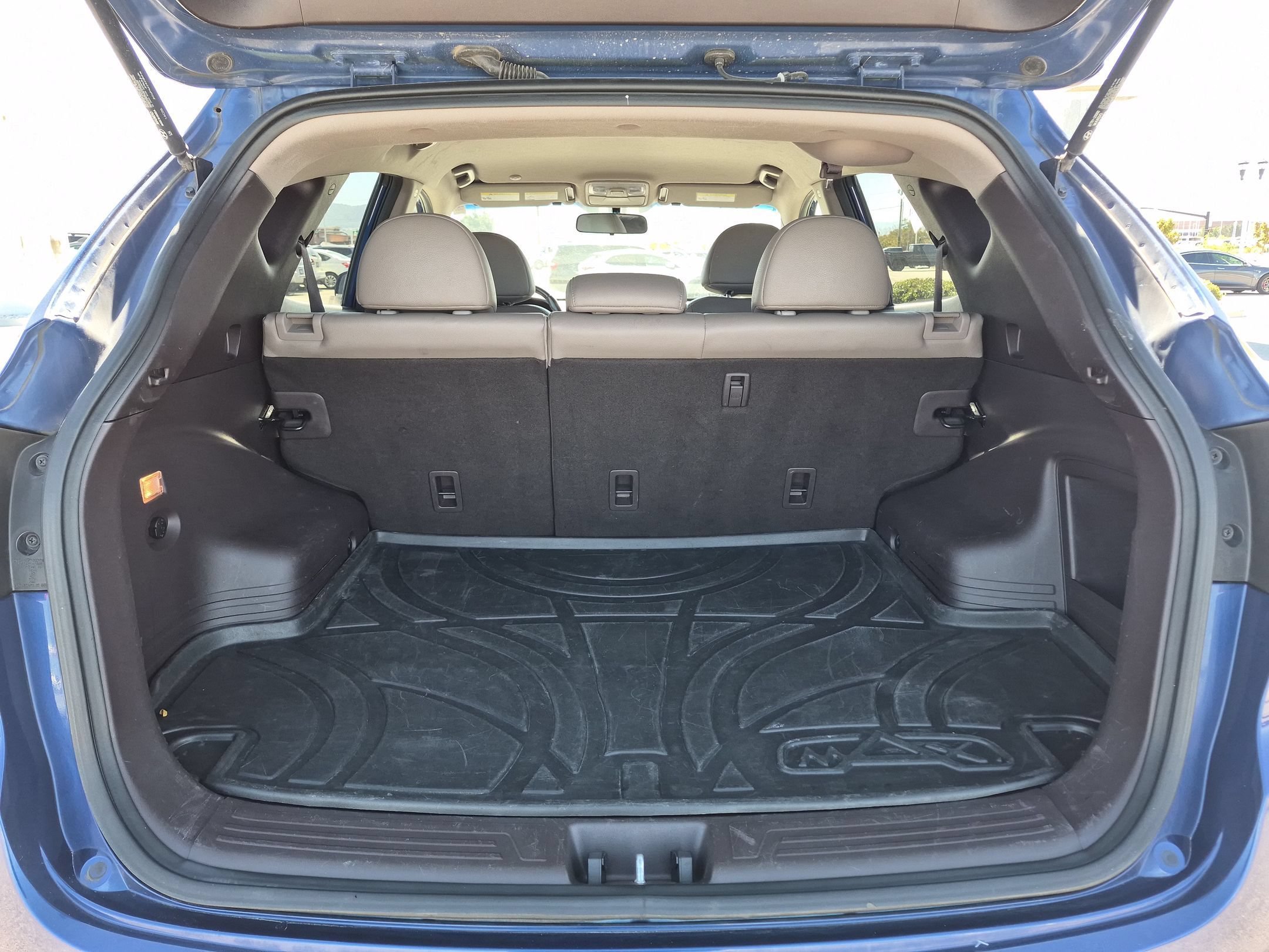 Used 2014 Laguna Blue Metallic Hyundai SE image 27