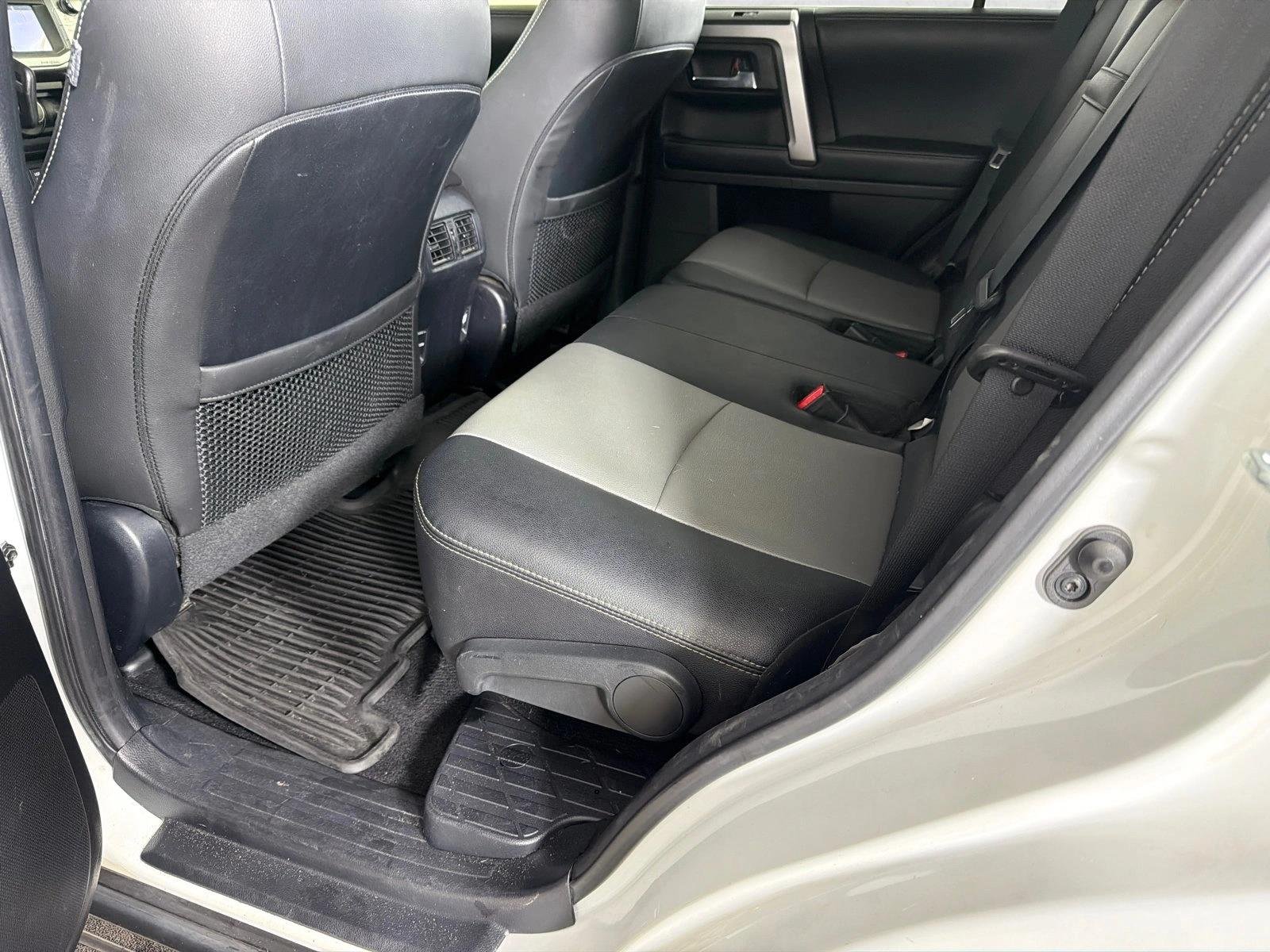 Used 2019 Super White Toyota SR5 Premium image 22