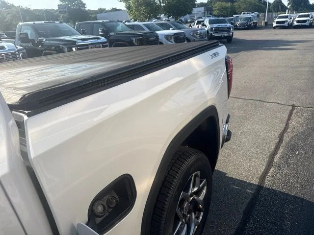 Used 2023 White GMC SLT image 6