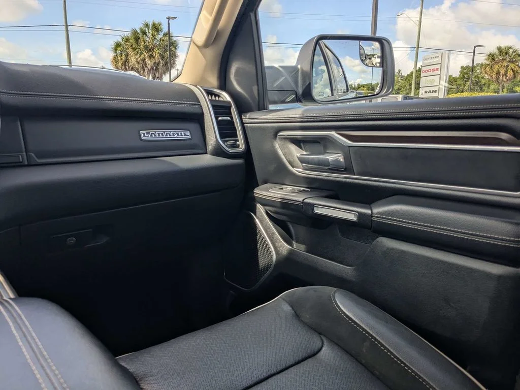 Used 2021 Blue Ram Laramie image 17