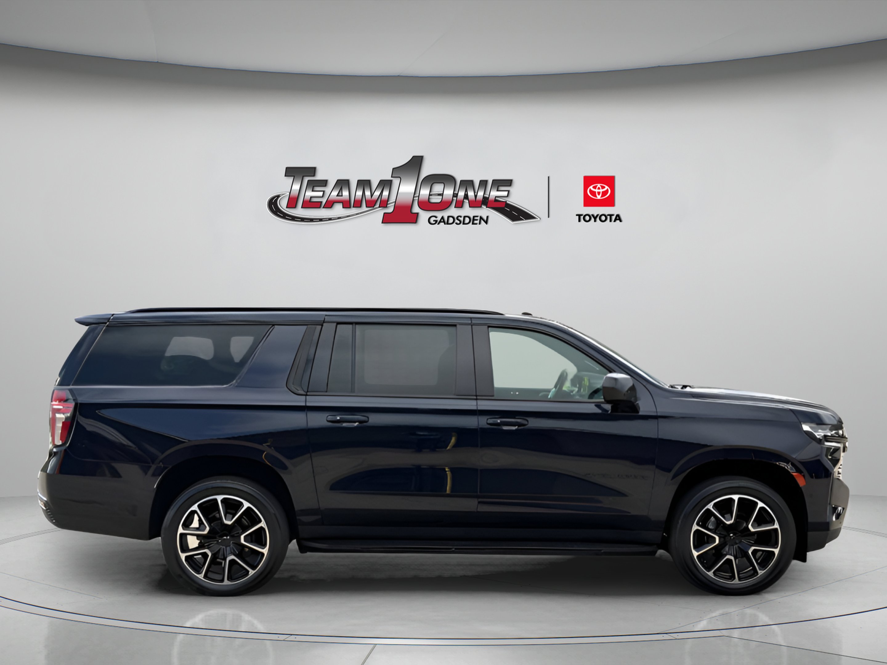 Used 2023 Midnight Blue Metallic Chevrolet RST image 9