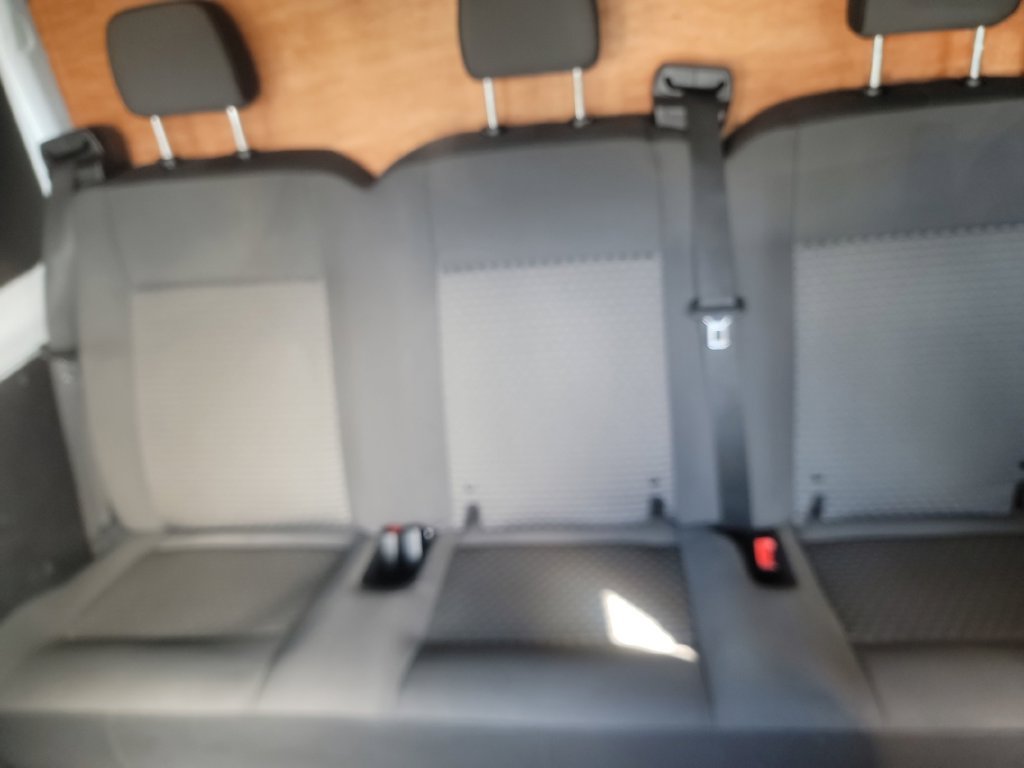 Used 2024  Ford  image 22