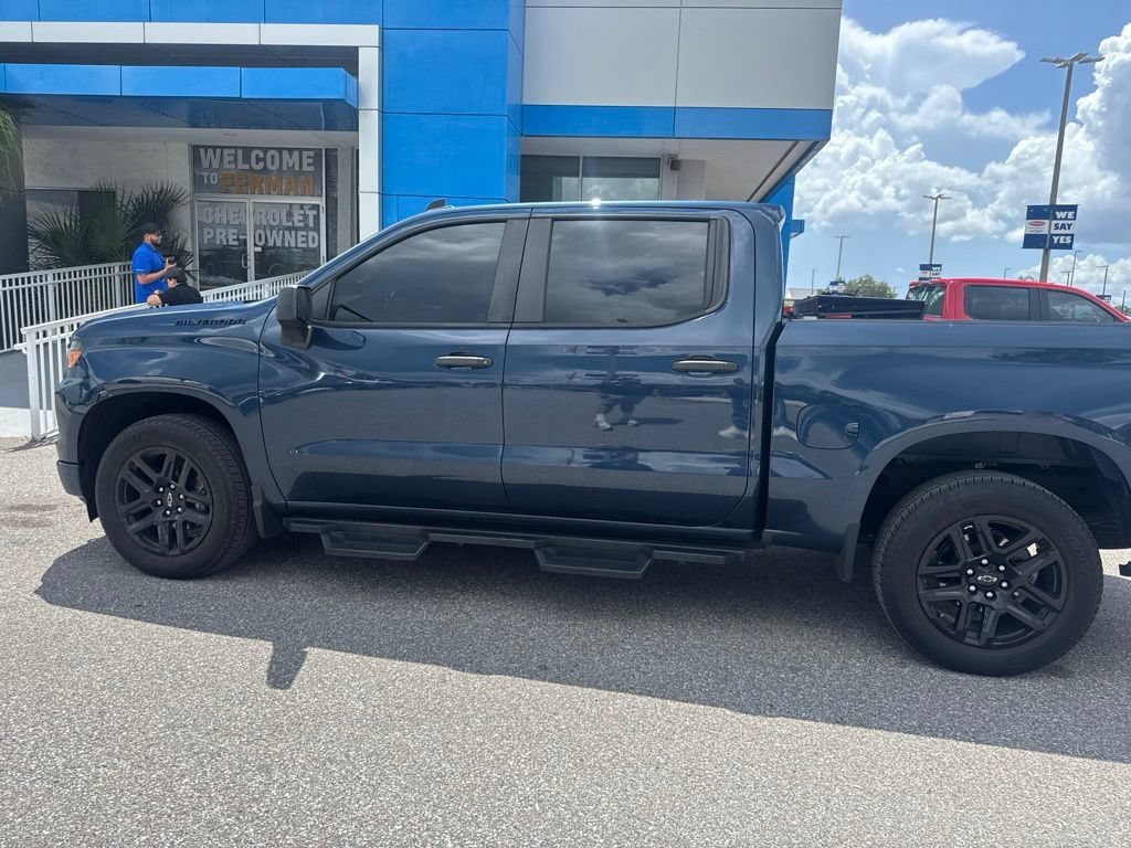 Used 2023 NORTHSKY BLUE METALLIC Chevrolet Custom image 10