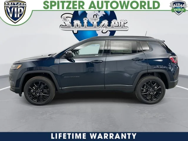 New 2026 Fathom Blue Pearl-Coat Exterior Paint Jeep Latitude image 6
