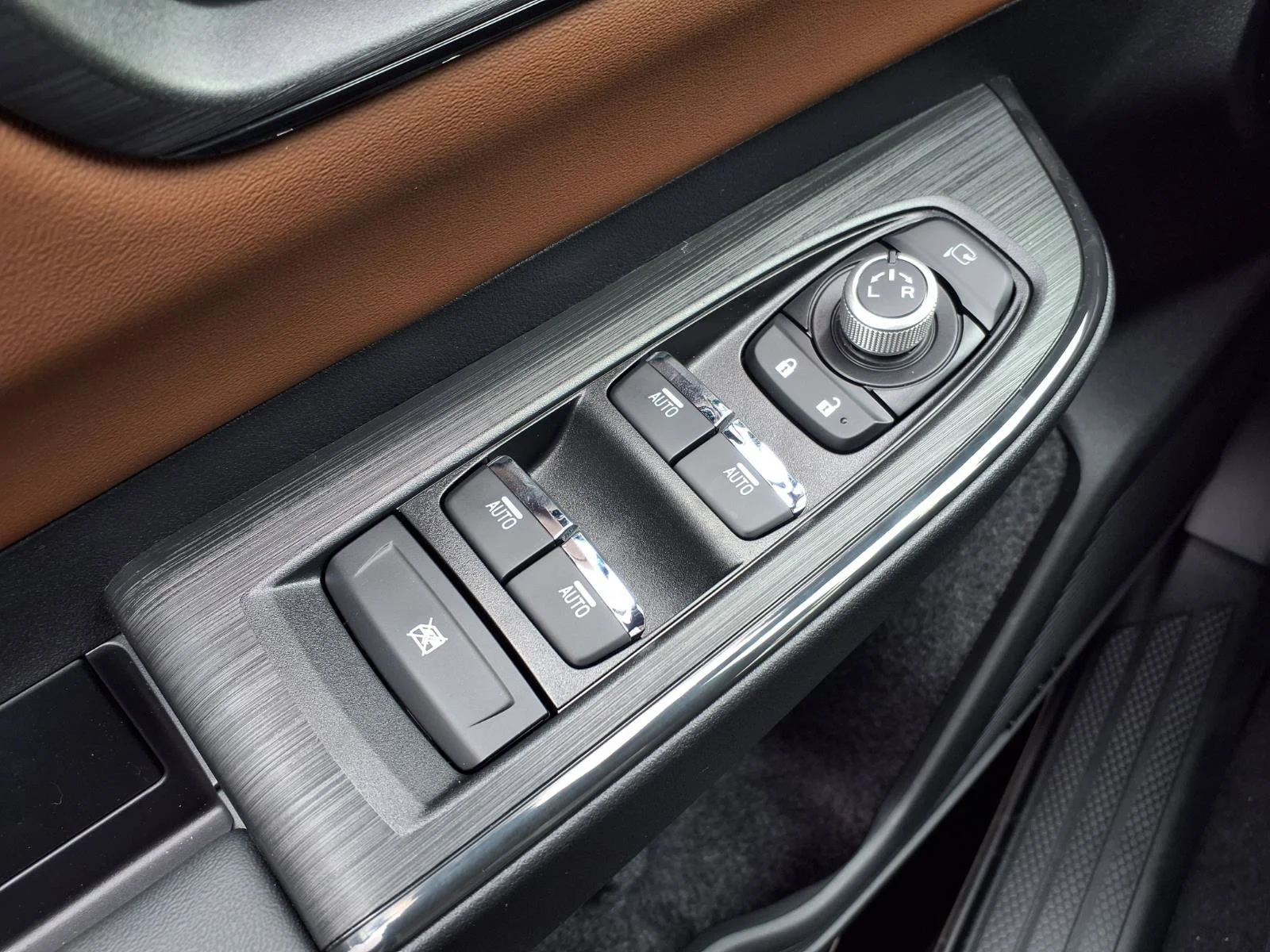 New 2026 CRYSTAL BLACK SILICA Subaru Touring XT image 11
