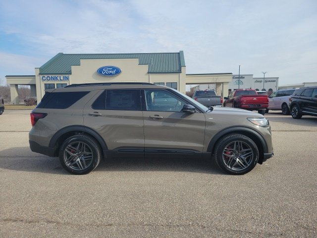 2026 Ford Explorer ST-Line - Photo 55