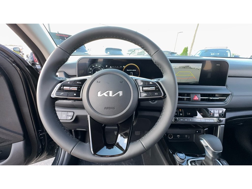 2026 Kia Seltos EX photo 2