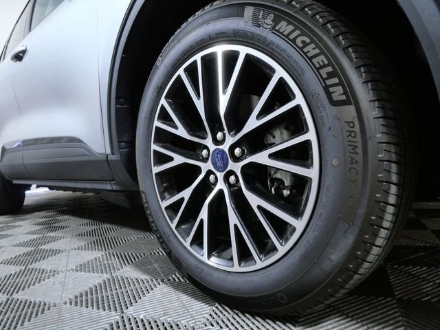 Used 2022 Ford Escape SEL with VIN 1FMCU0KZ8NUA42442 for sale in Apple Valley, Minnesota