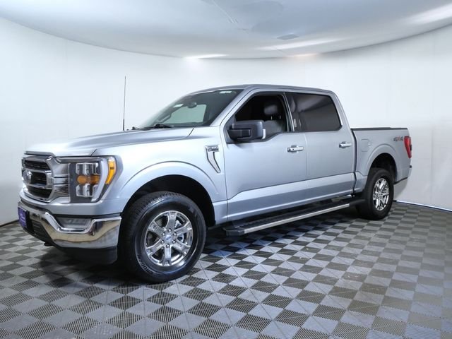 Used 2023 Silver Ford XLT image 2