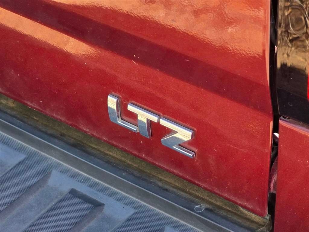 Used 2014 DEEP RUBY METALLIC Chevrolet LTZ image 12