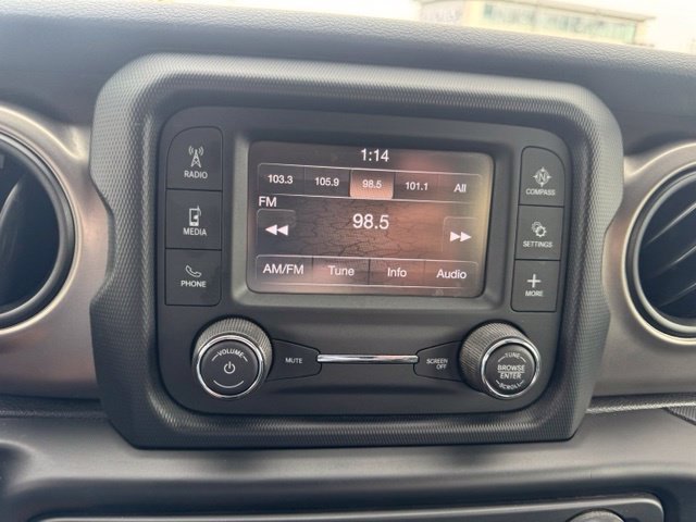 Used 2020 Gray Jeep Sport 4x4 image 31