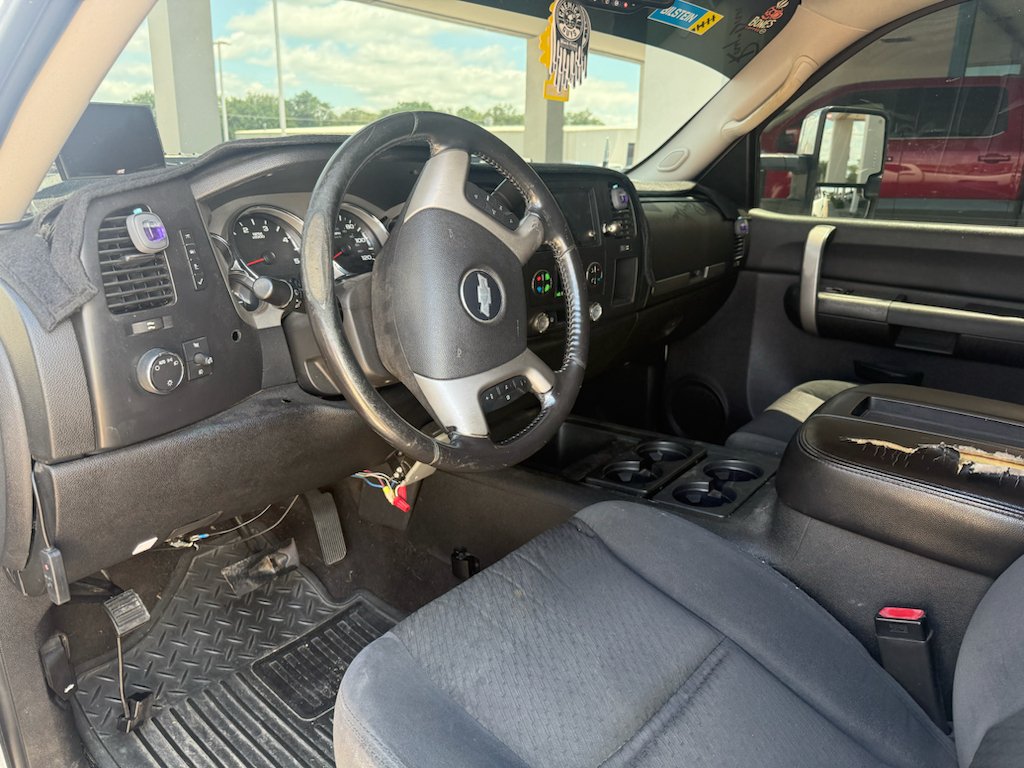 Used 2007 Chevrolet Silverado 2500HD  with VIN 1GCHC236X7F552702 for sale in Manhattan, KS