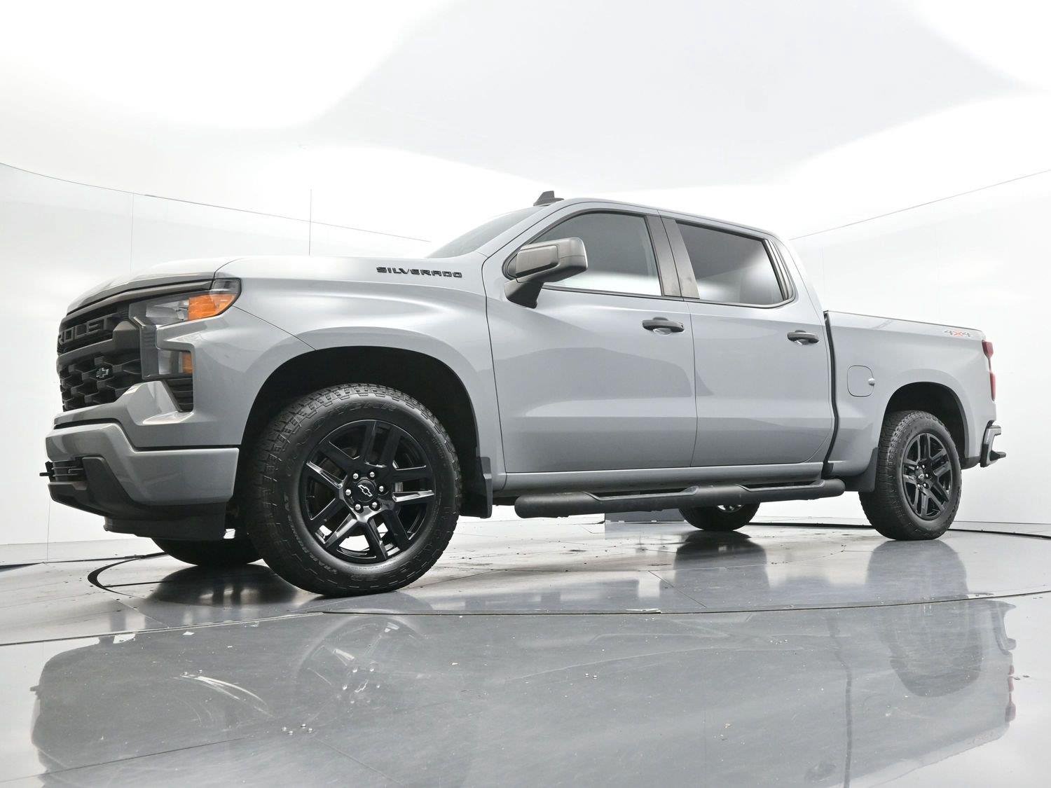Used 2024 Slate Gray Metallic Chevrolet Custom image 43