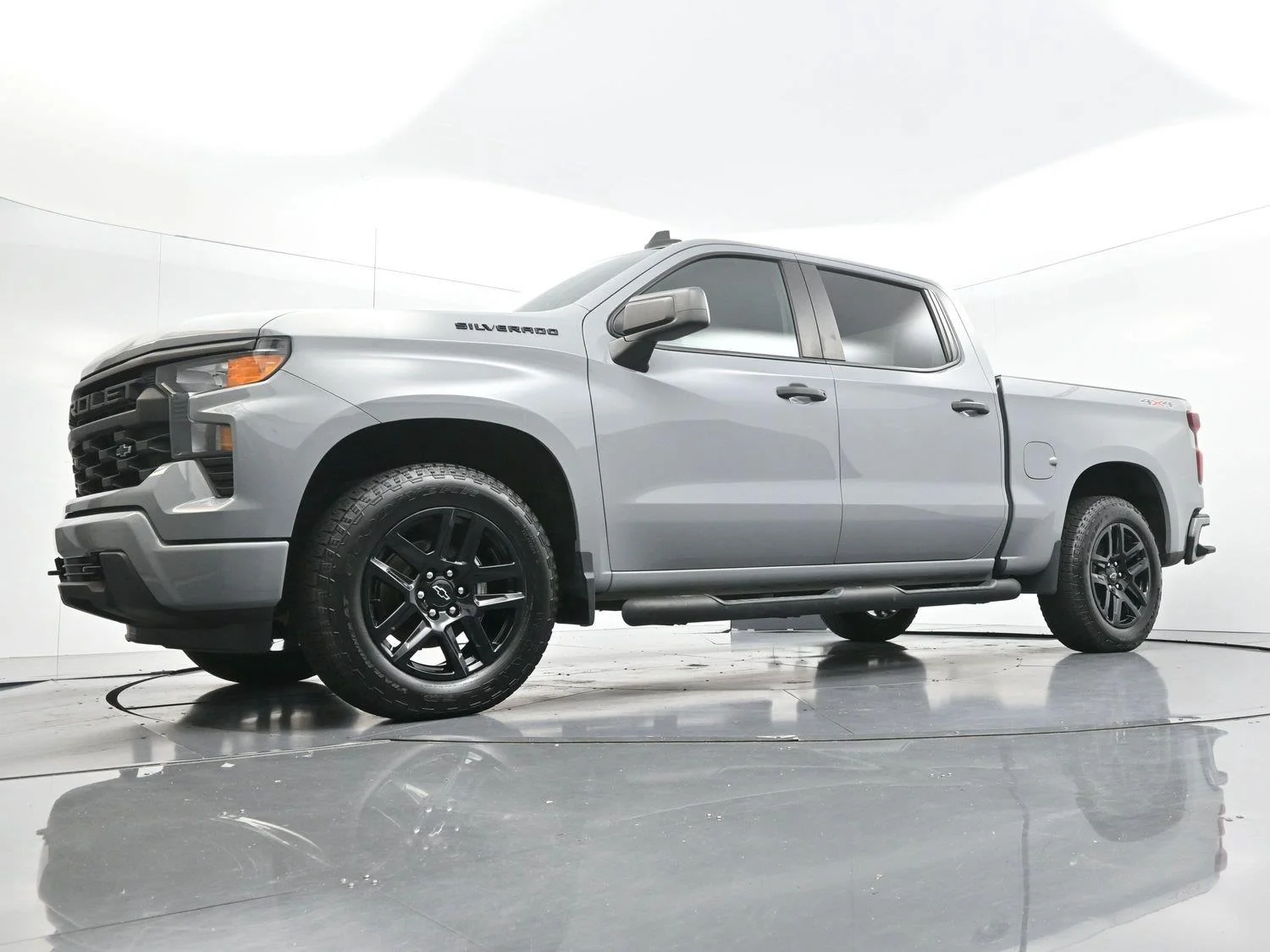 Used 2024 Slate Gray Metallic Chevrolet Custom image 43