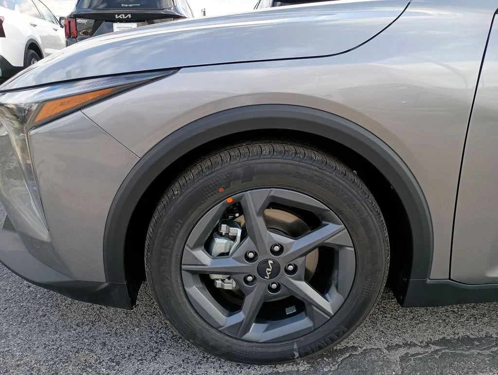 Used 2025 Gray Kia LXS image 16
