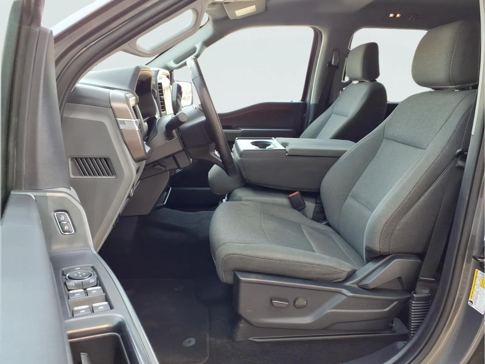 Used 2025 Carbonized Gray Ford XLT image 16