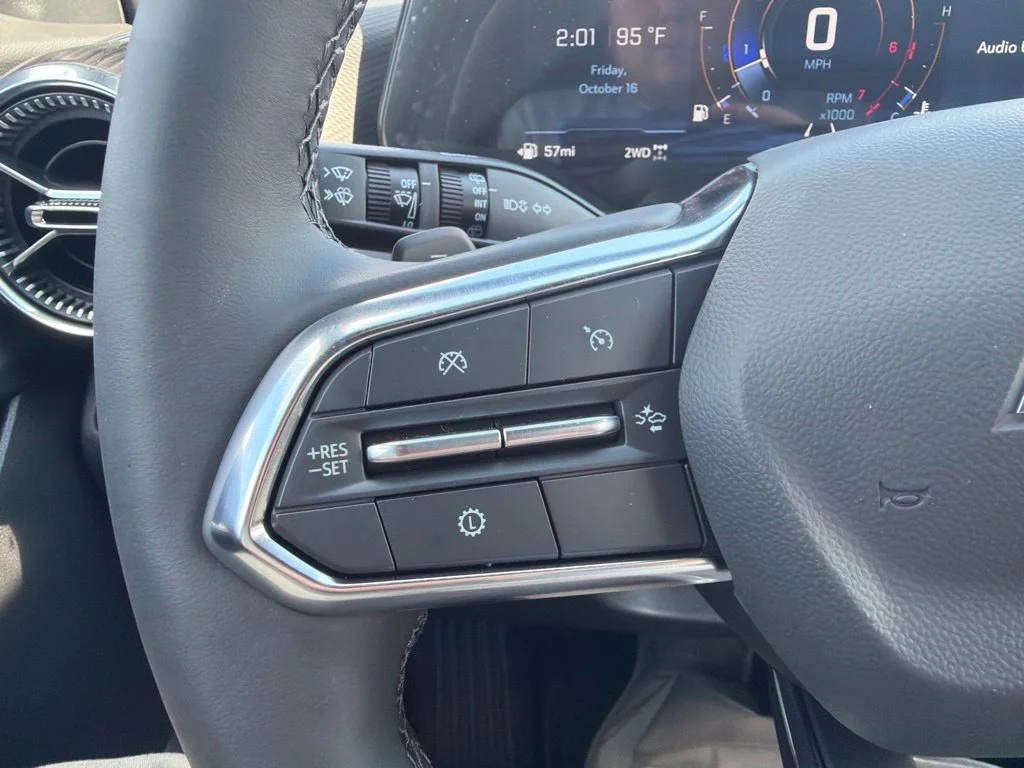 New 2027 Mosaic Black Metallic Chevrolet LT image 9