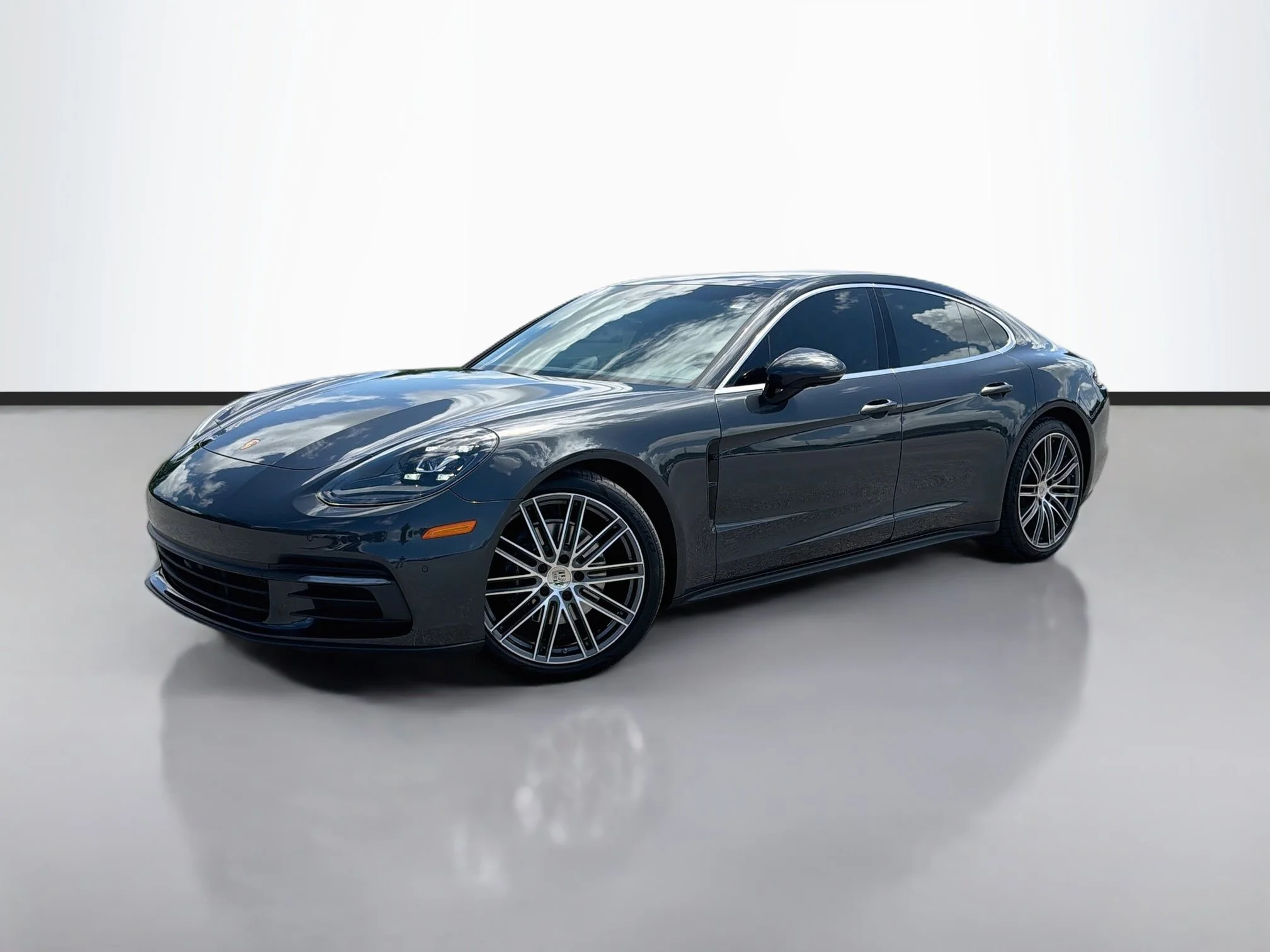Used 2020 Volcano Grey Metallic Porsche 4 image 1