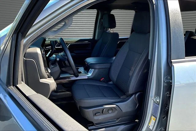 Used 2025 Gray Chevrolet LT image 21