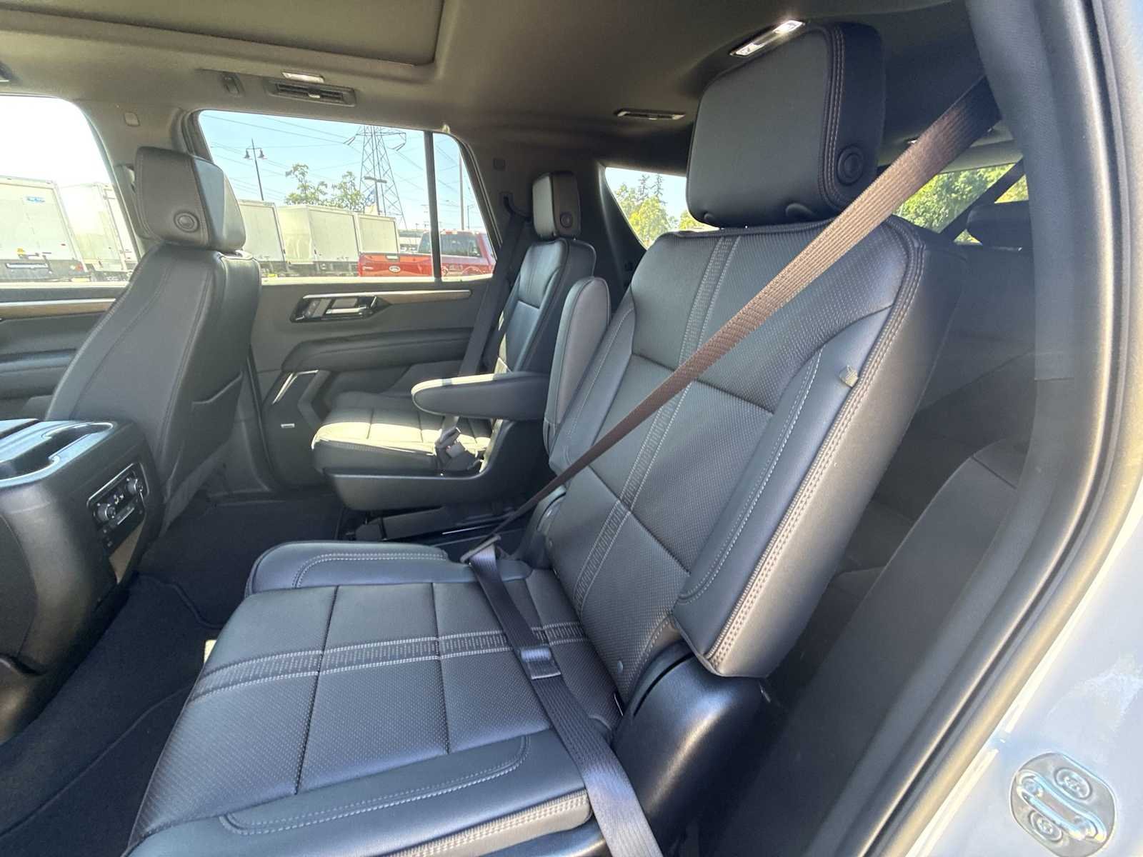 2025 Chevrolet Tahoe High Country - Photo 25