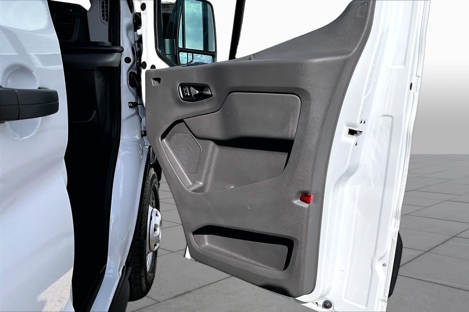Used 2025 Oxford White Ford  image 23