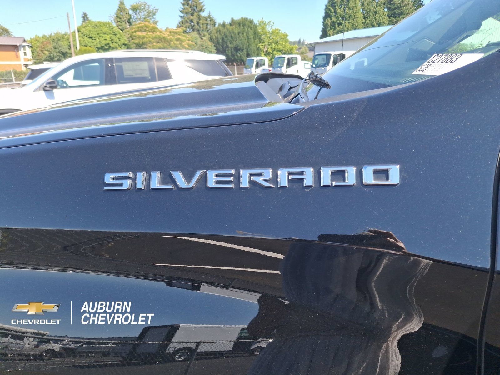 2025 Chevrolet Silverado 1500 LT - Photo 24