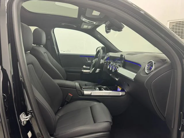 New 2026  Mercedes-Benz GLB 250 image 18