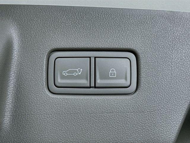 New 2026 White Hyundai Blue SEL 7P image 42