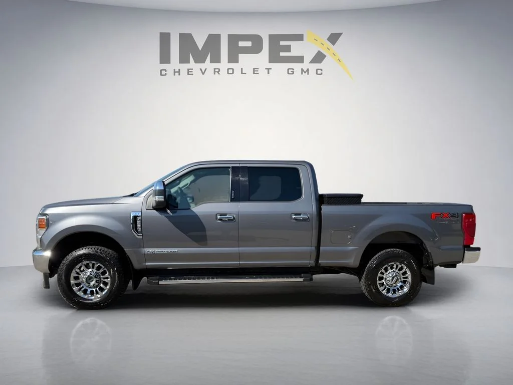 Used 2021 Gray Ford XLT image 2