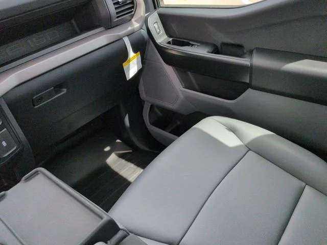 New 2026 Oxford White Ford XL image 16