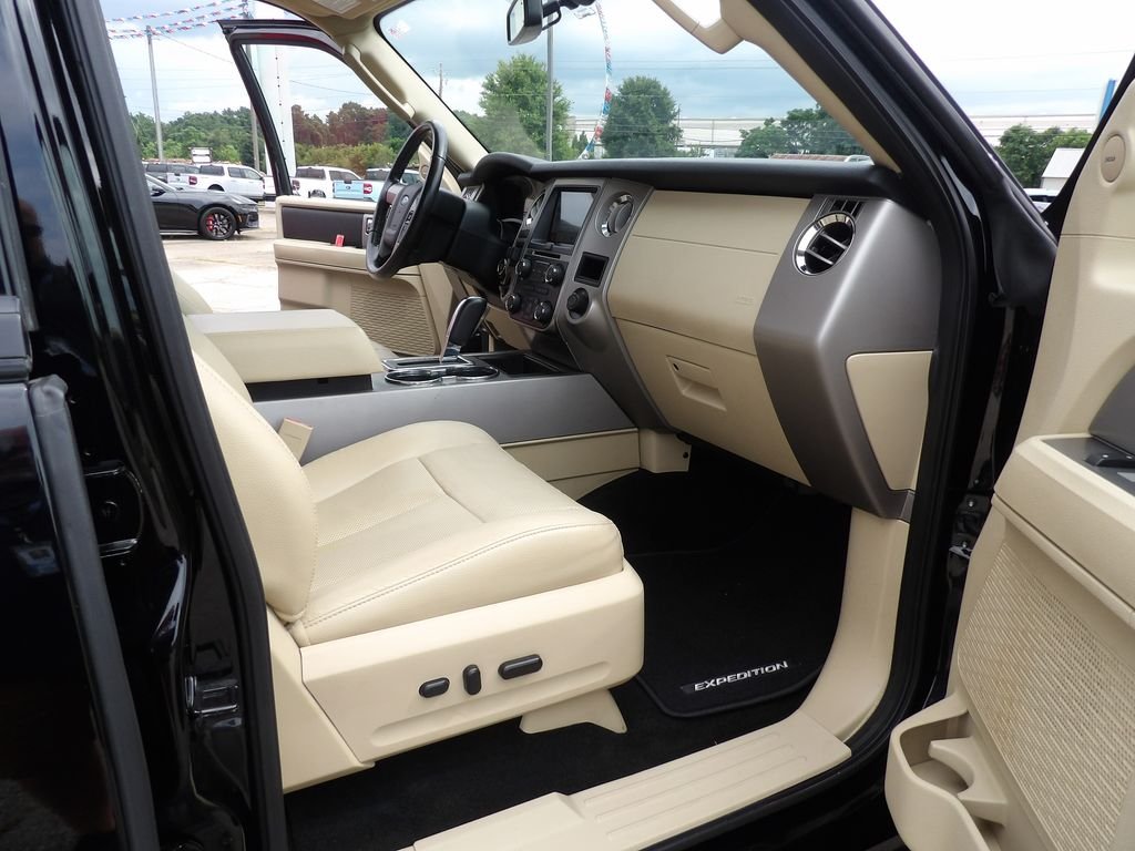 Used 2017 Shadow Black Ford Limited image 15