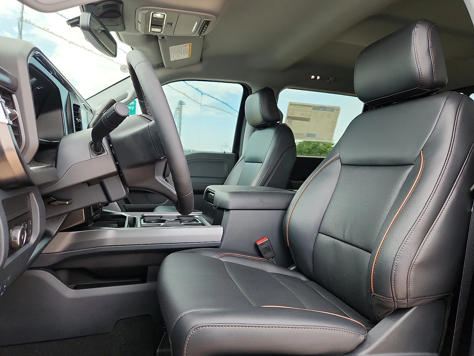 New 2026 Agate Black Metallic Ford F-250® Lariat® image 17
